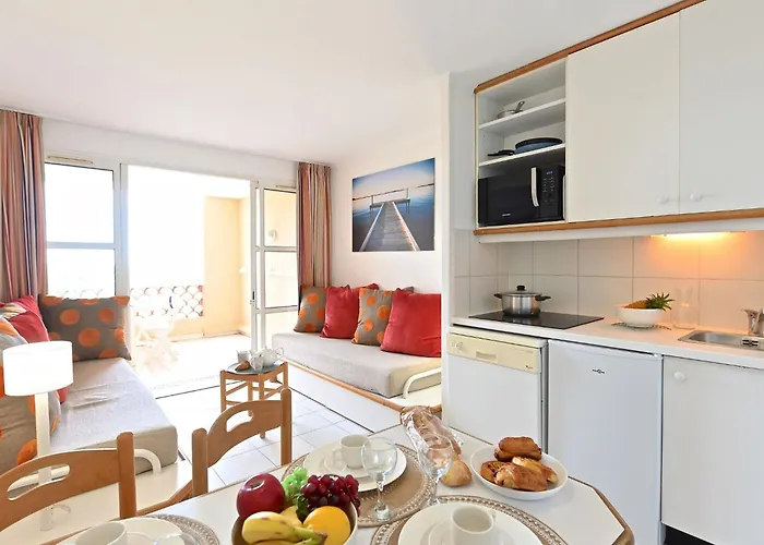 Appartement Le Village - C2 105 By Interhome